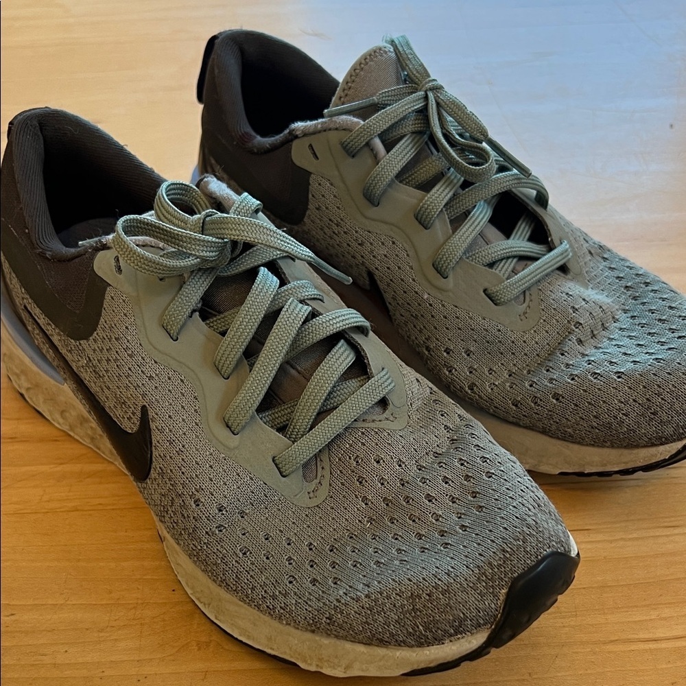 Nike Women’s Odyssey Gray and Black Athletic Shoes